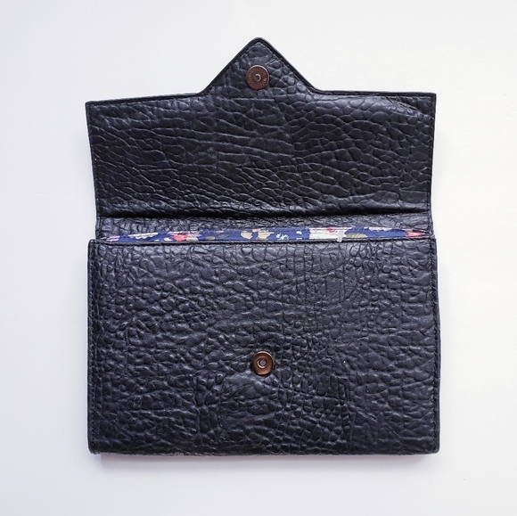SALE Street Level Clutch Black - Picture 2 of 4